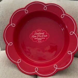 Red & White Swirl Scalloped Rim Pie Dish/Serving Dish NWT